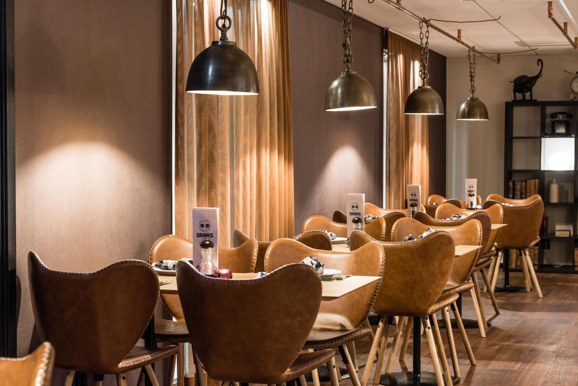 Home Hotel Slottsparken Линшьопинг Екстериор снимка