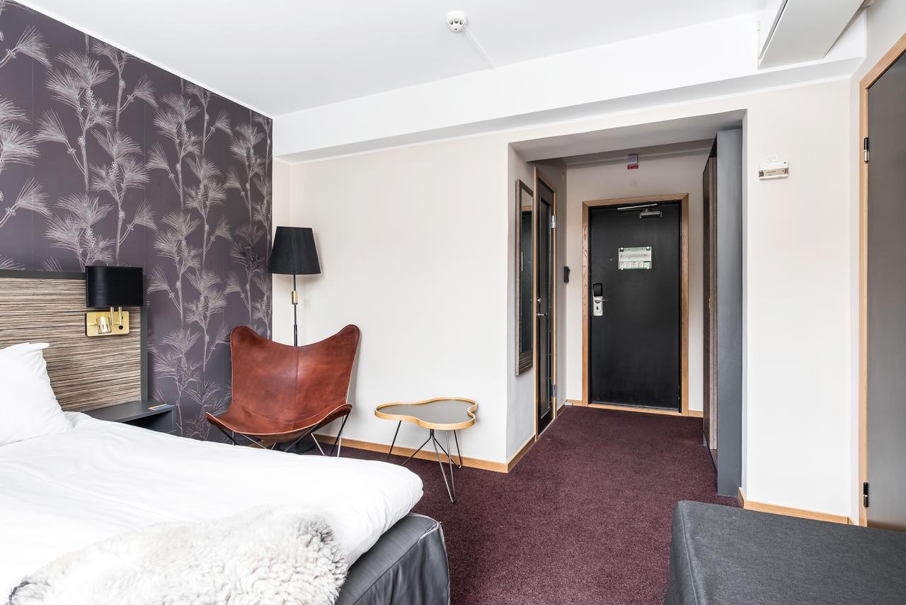 Home Hotel Slottsparken Линшьопинг Екстериор снимка